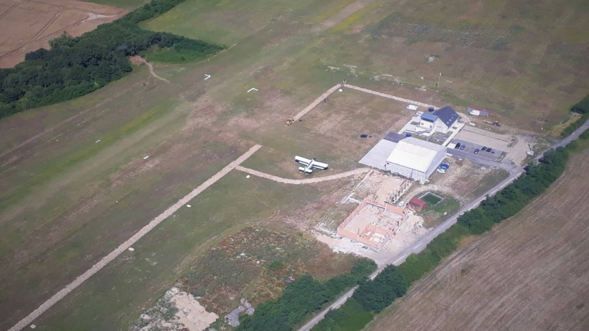 dubova_airfield